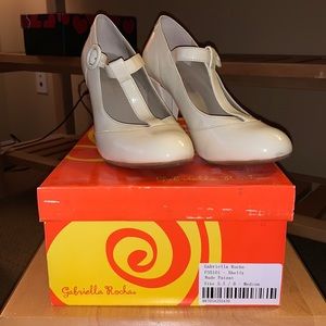 nude patent vintage-style heels